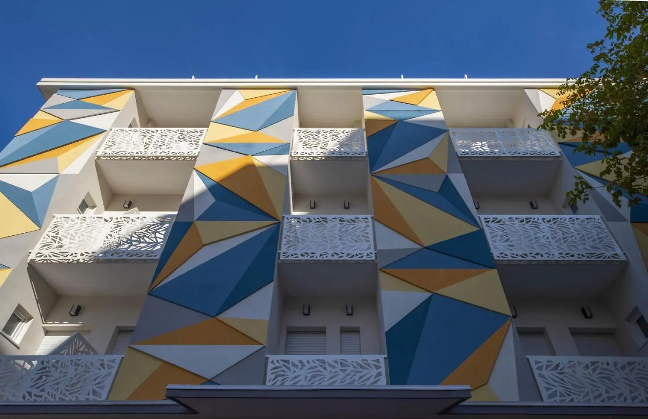 Color Hotel Rimini 3*,